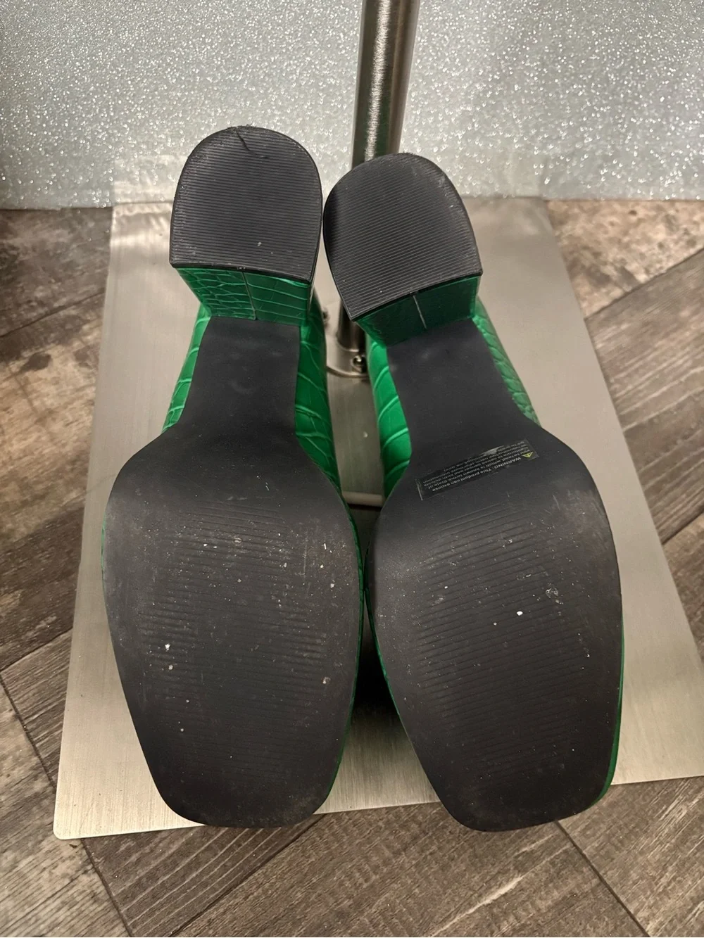 Fashion to Figure Emerald Green Croc-Embossed Loafers - Picture 5 of 6
